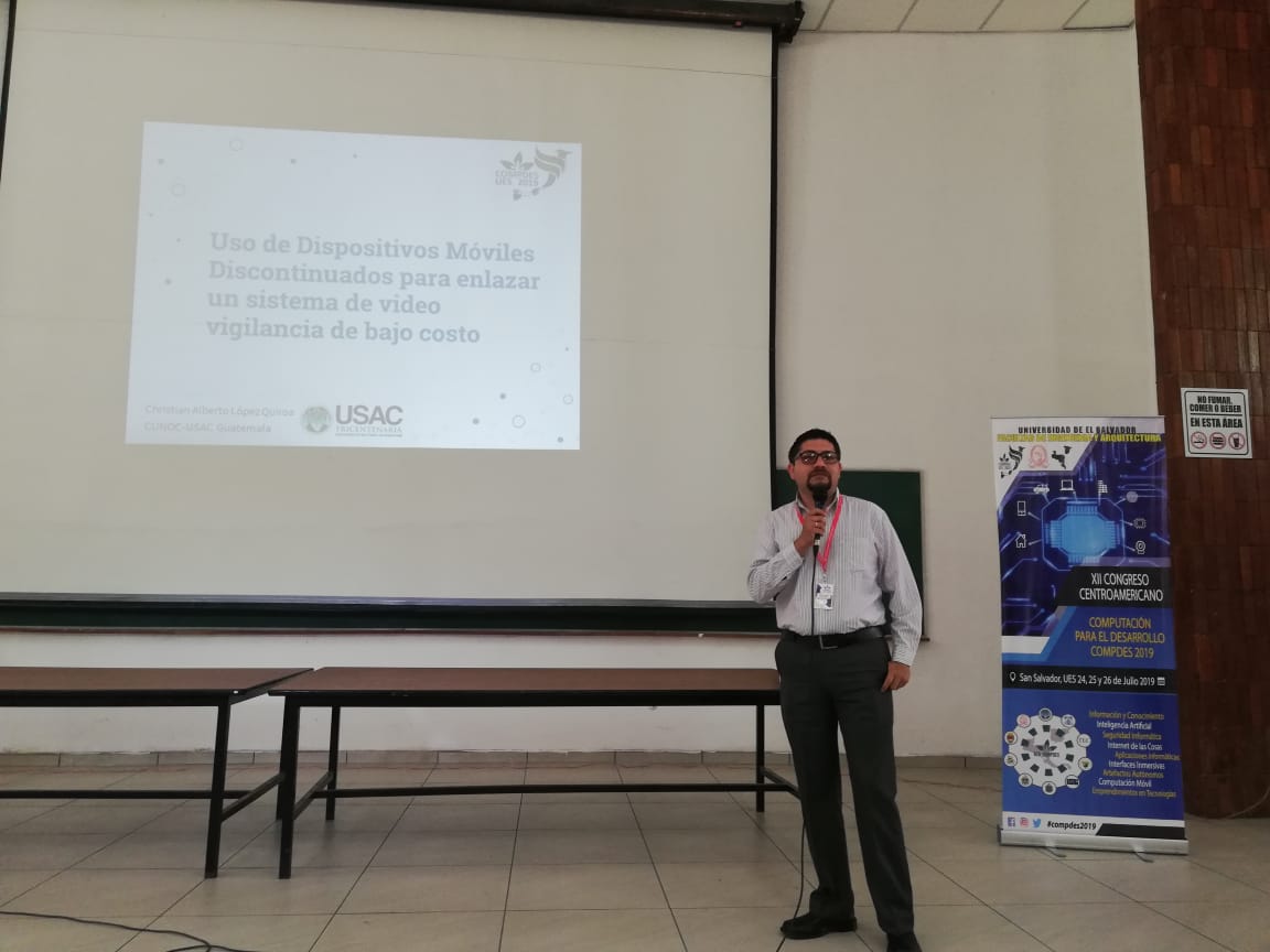 Representación del CUNOC en Congreso de El Salvador
